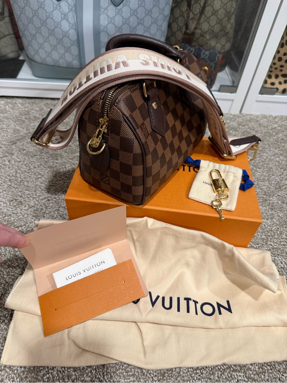 Louis Vuitton Speedy Bandoulière 20- NWT - Picture 15 of 16